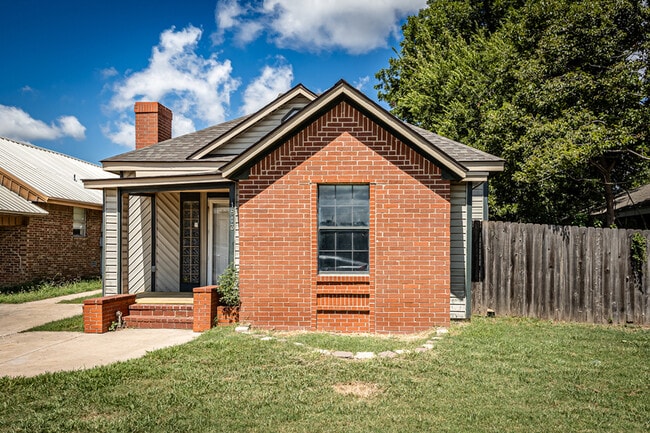 property at 1813 SW B Ave