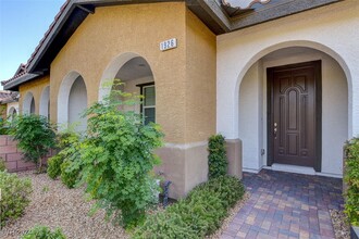 1926 Via Delle Arti in Henderson, NV - Building Photo - Building Photo