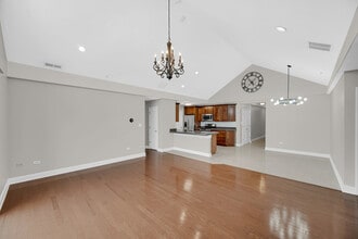 9400 S 79th Ave in Hickory Hills, IL - Building Photo - Building Photo