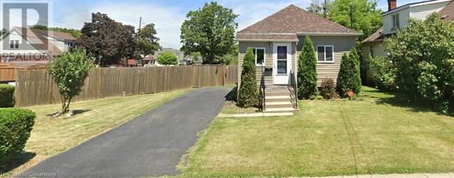 181 Mead Ave in Hamilton, ON - Building Photo - Building Photo