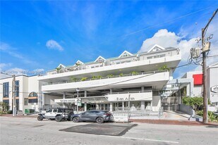 2977 McFarlane Rd in Miami, FL - Building Photo