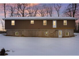 1768 US-8 in Saint Croix Falls, WI - Building Photo