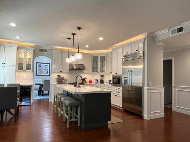 property at 6 Peacock Ct