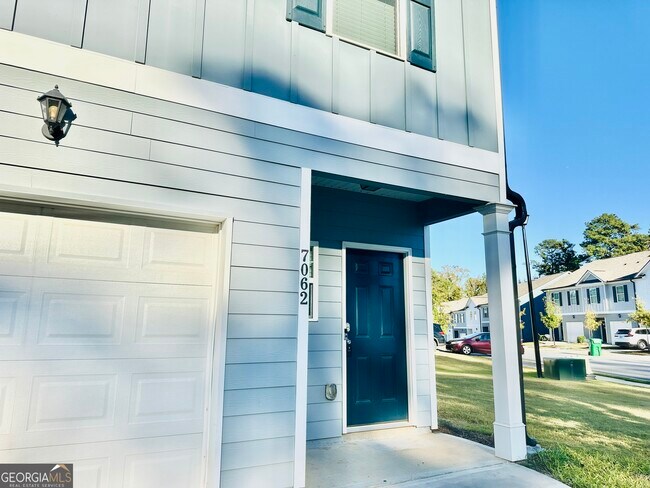 property at 7062 Mimosa Blf