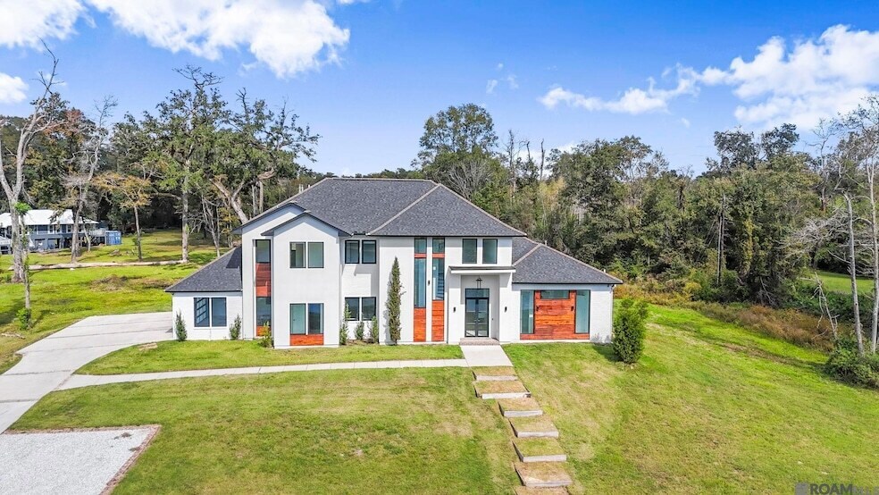 9825 Fawn Vw Dr in Baton Rouge, LA - Building Photo