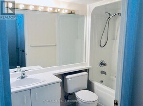 105 Victoria St in Toronto, ON - Building Photo - Building Photo