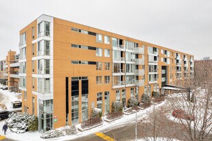 SAX condominium Ile des Soeurs in Verdun, QC - Building Photo