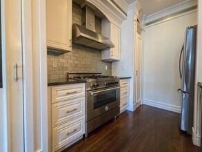 161 Tudor St, Unit 4 in Boston, MA - Foto de edificio - Building Photo