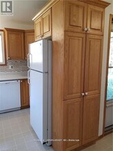 11 Roselyn Ct in Kawartha Lakes, ON - Building Photo - Building Photo