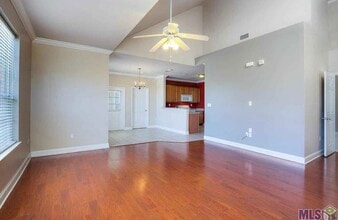 4441 Burbank Dr in Baton Rouge, LA - Building Photo - Building Photo