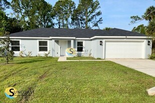 38 Pinelynn Dr in Palm Coast, FL - Building Photo
