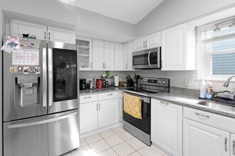 1333 Graylyn Ct in Virginia Beach, VA - Building Photo - Building Photo