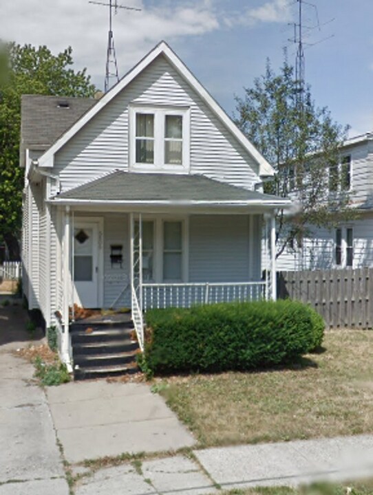 6806 24th Ave in Kenosha, WI - Building Photo