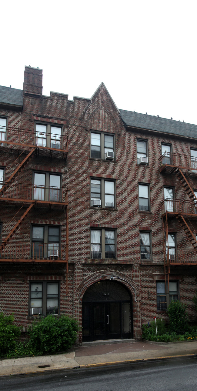 198-39 32nd Ave in Flushing, NY - Building Photo - Building Photo