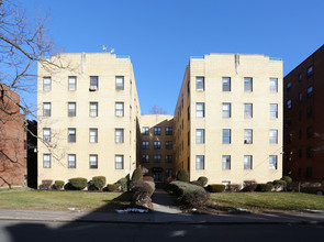 276 Collins St in Hartford, CT - Building Photo - Building Photo