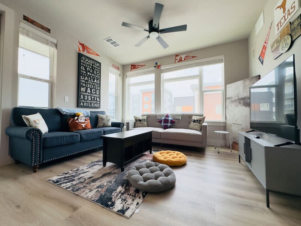 12208 Tech Ridge Blvd, Unit SI ID1490131P in Austin, TX - Building Photo