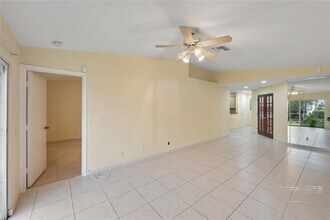 4935 SW 32nd Ave in Fort Lauderdale, FL - Building Photo - Building Photo