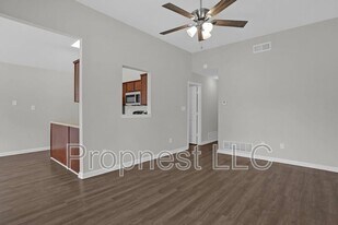 1676 Joy Cir in Horn Lake, MS - Building Photo