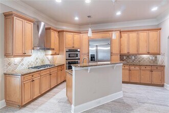 1270 Fowler St in Atlanta, GA - Building Photo - Building Photo