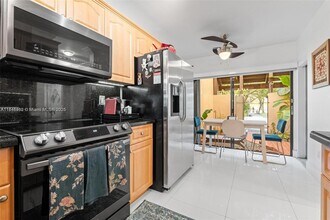 9809 Costa Del Sol Blvd in Doral, FL - Building Photo - Building Photo