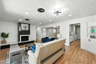 214 Dorris Dr in Grand Prairie, TX - Building Photo - Building Photo