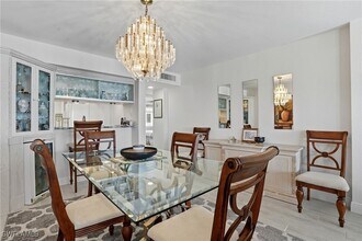 25900 Hickory Blvd, Unit 305 in Bonita Springs, FL - Building Photo - Building Photo