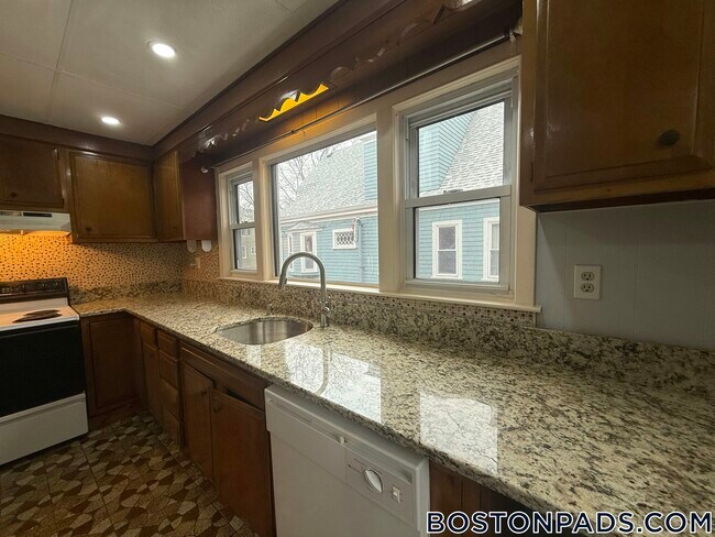 95 Kidder Ave in Somerville, MA - Building Photo - Building Photo