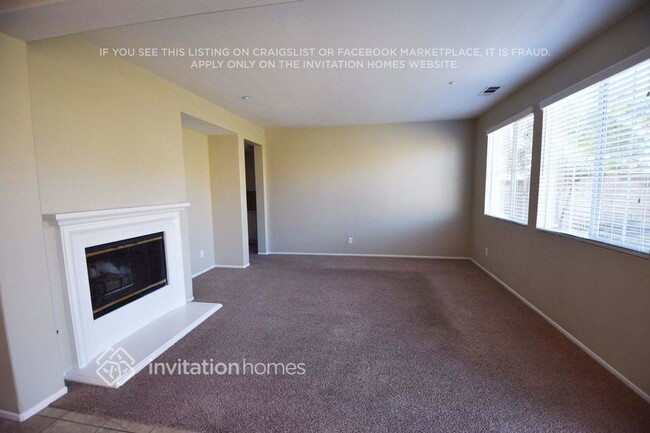 7088 Verdugo Pl in Fontana, CA - Foto de edificio - Building Photo