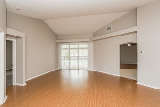 2909 Starmount Dr in Valrico, FL - Building Photo - Building Photo