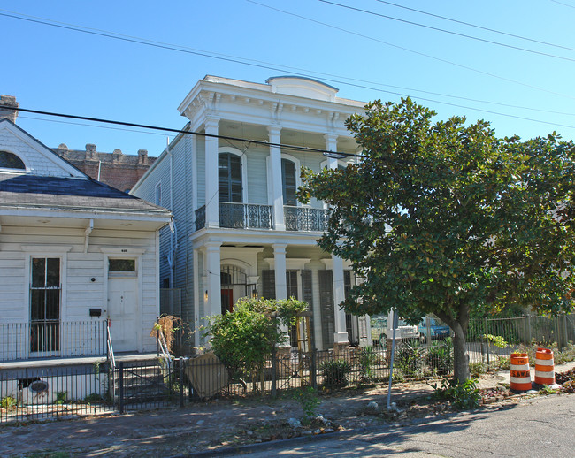 935 Jackson Ave in New Orleans, LA - Building Photo - Building Photo