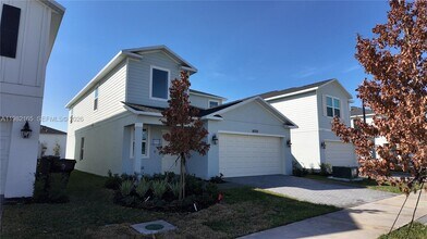 10722 NW Moon Rise Ln in Port St. Lucie, FL - Building Photo - Building Photo