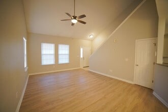 3280 Sugar Berry Way in Tallahassee, FL - Building Photo - Building Photo