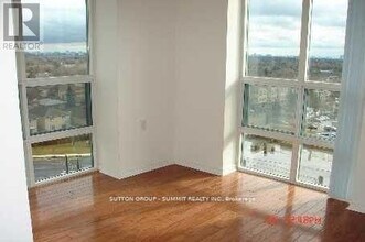 28 Olive Ave in Toronto, ON - Building Photo - Building Photo