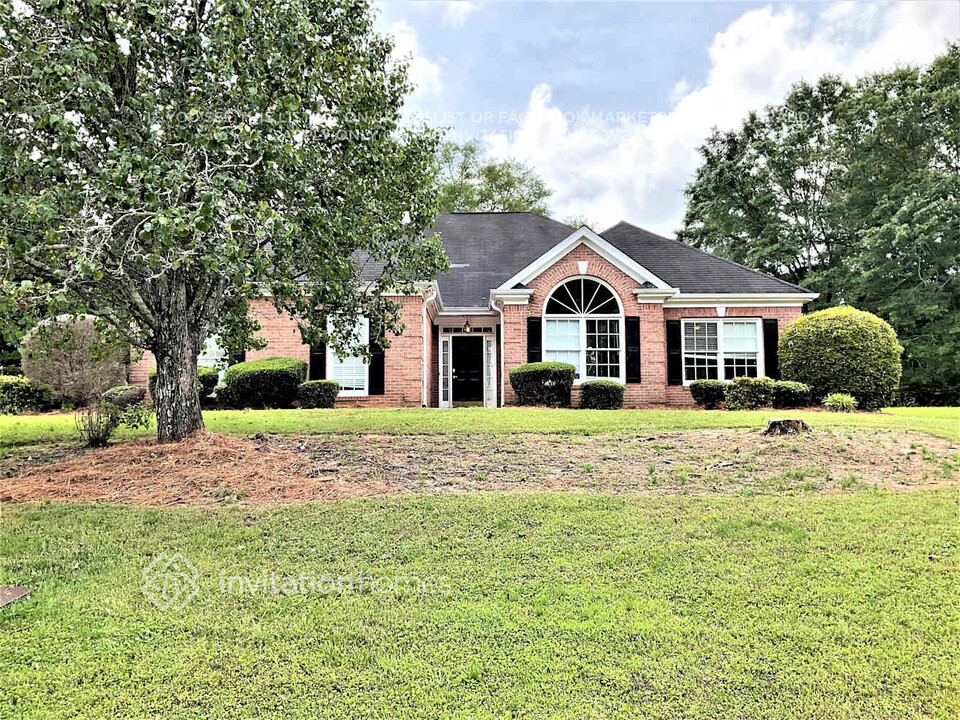 3565 Prairie Dr in Snellville, GA - Building Photo