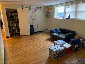 1741 Washington St, Unit 2 in Braintree, MA - Foto de edificio - Building Photo