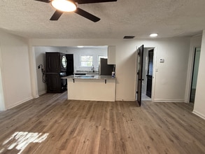 2160 Dowdell Dr in Chamblee, GA - Foto de edificio - Building Photo