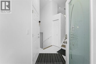 11874 Boulder Crescent in Windsor, ON - Building Photo - Building Photo