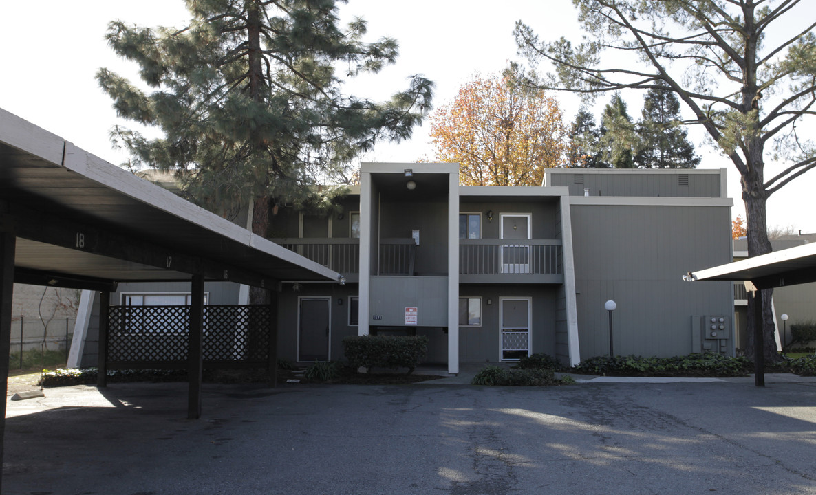 Alvarado Place in Walnut Creek, CA - Building Photo