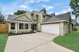 3227 Westwick Dr in Houston, TX - Building Photo - Building Photo