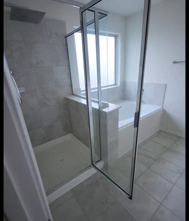 16623 Live Oak Canyon Dr