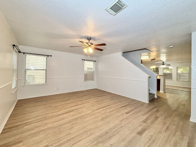 4946 Bending Elms in San Antonio, TX - Building Photo - Building Photo