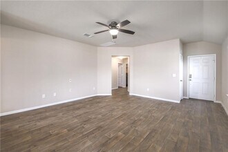 3205 Tilmon Ln. in Austin, TX - Building Photo - Building Photo