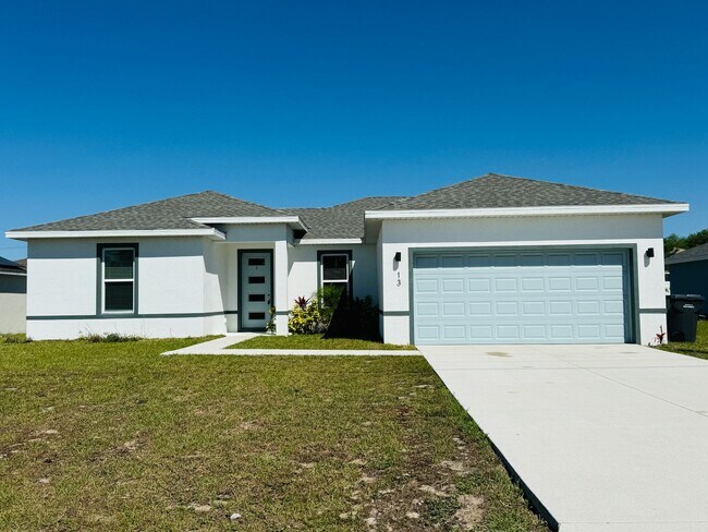 13 Zinnia Ln in Poinciana, FL - Building Photo - Building Photo