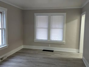 6044 E Archer Ave in Peoria, IL - Building Photo - Building Photo