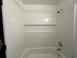 4 Front St E in Kawartha Lakes, ON - Building Photo - Building Photo