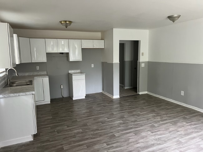 508 Tipperary Dr in Greensboro, NC - Foto de edificio - Building Photo