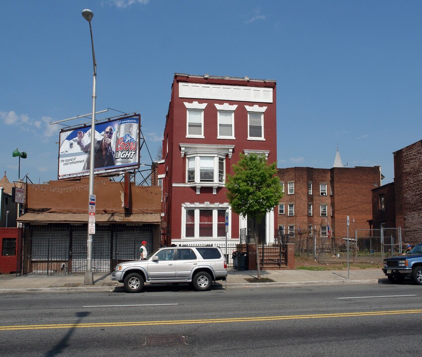 1115 Broad St in Newark, NJ - Foto de edificio