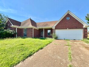 4707 Sage Grass Cove in Memphis, TN - Building Photo - Building Photo