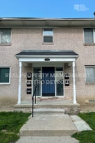 22148 Dante St in Oak Park, MI - Building Photo