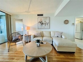 3442 NE Causeway Blvd in Jensen Beach, FL - Building Photo - Building Photo